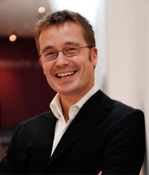 Dr Holger Hoock