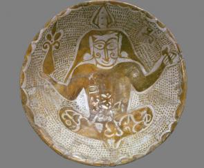 Bowl with seated figure (Top)
Image © Ashmolean Museum, University of Oxford