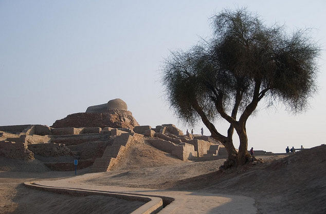 Mohenjodaro. Creative Commons. Author: Benny Lin.