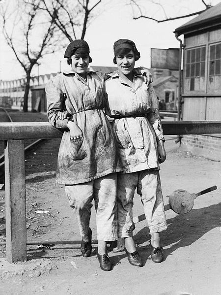 Women in on sale trousers
