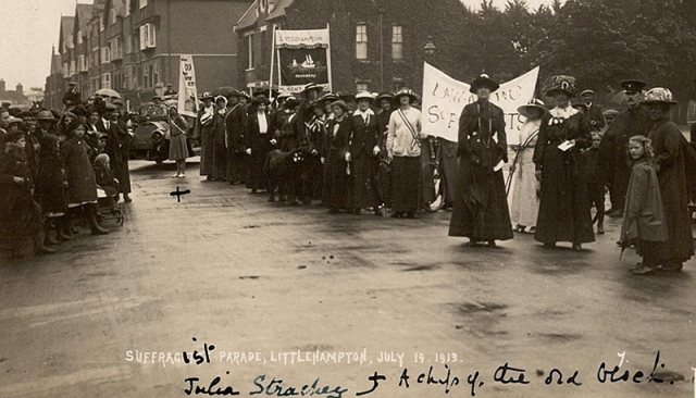 Women's suffrage parade, Littlehampton, 19 July 1913