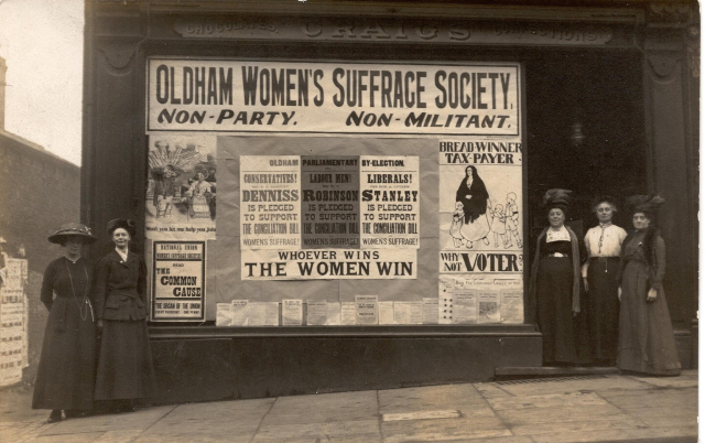 Oldham Women's Suffrage Society, 1911. Image credit LSE Women's Library