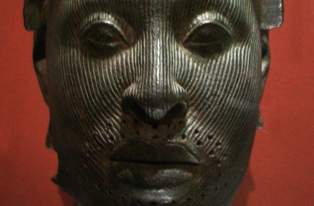 The Ife Head, c. 14th-15th century, brass, 35 cm high, Ife, Africa. Author: Sailko - GNU Free Documentation License