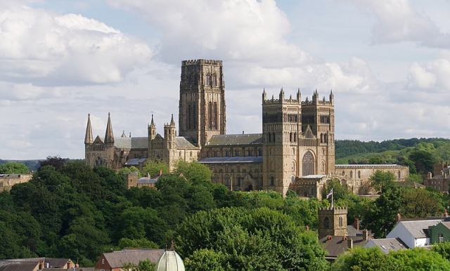 Durham Cathedral by mattbuck, Wikimedia Commons