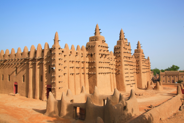 Great Mud Mosque Djenne shutterstock_357010901