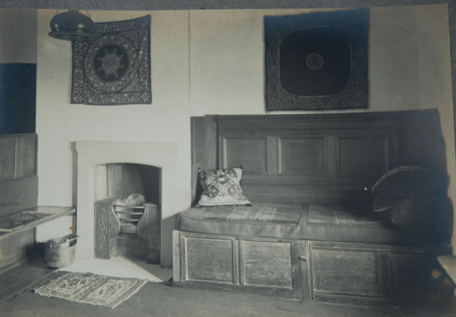 Annabel Dott’s house at Goathland: The Persian room. Courtesy of Lesley and Kevin Mayes